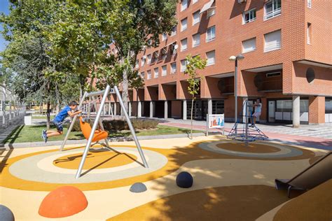 Tres Cantos estrena su tercera área recreativa infantil con juegos