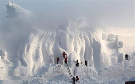 Giant Ice Sculptures You Won T Believe Are Real Part 10