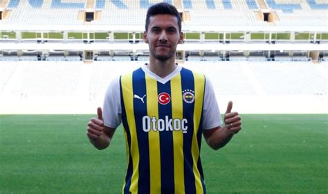 Fenerbahçe Umut Nayir i renklerine bağladı Son Dakika Spor Haberleri