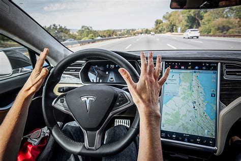 Eua Abre Investigação Sobre Piloto Automático Da Tesla Após Acidentes Exame