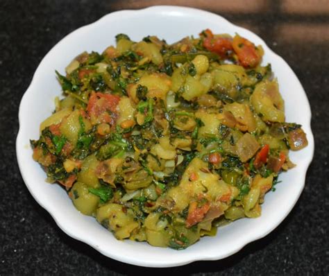 Ridge Gourd Turai And Fenugreek Leaf Methi Curry Delishably