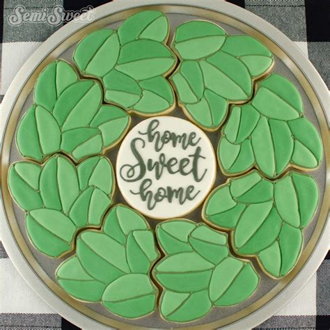 How To Make A Magnolia Wreath Cookie Platter