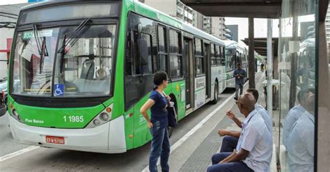 Koka Prefeitura de São Paulo mantém tarifa dos ônibus em R 4 40 em 2024