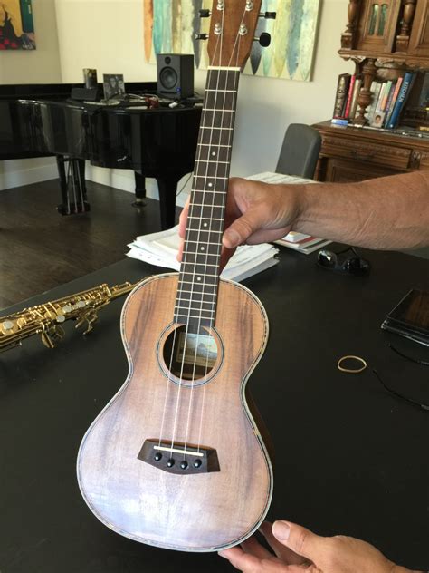 Islander At Gpu Acacia Tenor Ukulele With Pickup Cool Hand Ukes