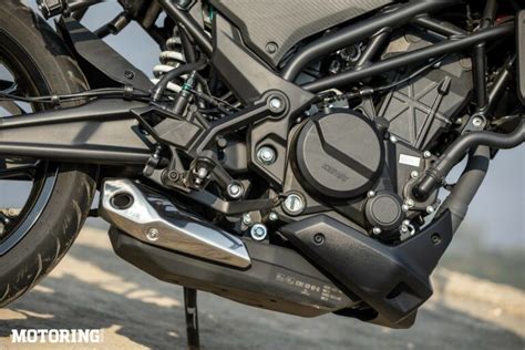 Keeway K300 N Review Naked Luxuries Motoring World