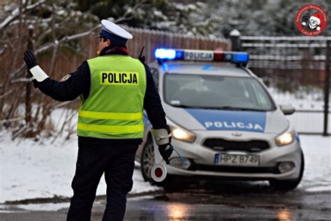 Wyjeżdżasz nieodśnieżonym samochodem Uważaj na wysokie mandaty