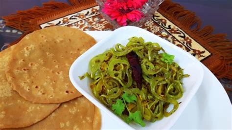 Snake Gourd Trichosanthes Cucumerina Ki Sabji Chichinda Ki Sabji