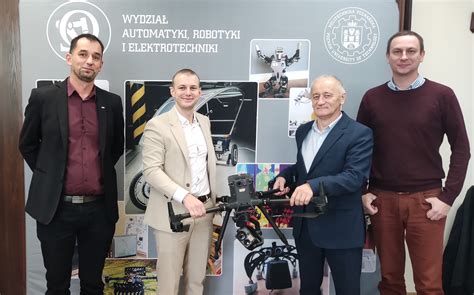 Współpraca Z SNH DRONES Wydział Automatyki Robotyki i Elektrotechniki