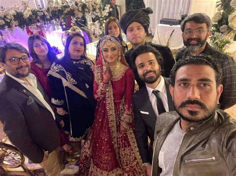 Hiba Bukhari And Arez Ahmeds Unseen Wedding Pictures Showbiz Pakistan