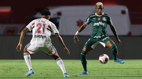 Atuações do Palmeiras contra o São Paulo quem mandou bem quem