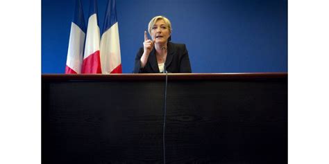 Sondage Les 18 24 Ans Cible Des Politiques Marine Le Pen En Tête Chez Les Jeunes