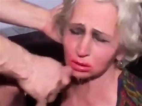 GRANNY NORMA FACE FUCK