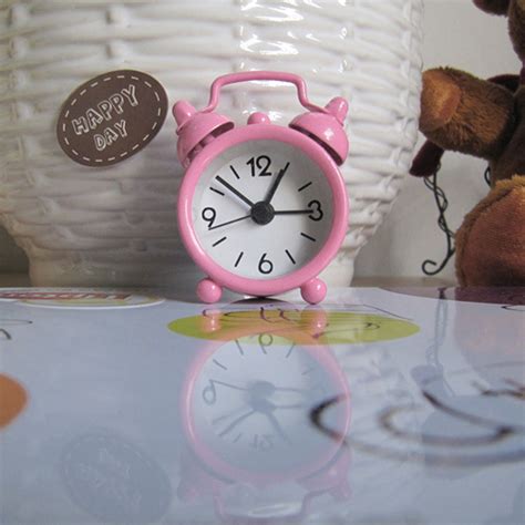 Clock Cute Small Alarm Metal Alarm Clock Small Electronic Mini Clock