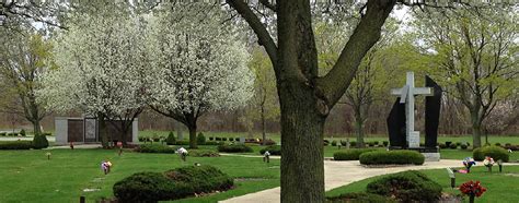 Holy Cross Cemetery | Catholic Cemeteries