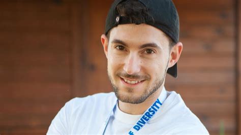 Adrián Alonso Gané Mr Gay Comunitat Valenciana por la noche y al día