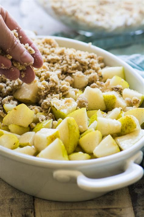 My Favorite Easy Pear Crisp Gluten Free And Regular Recipes • The View