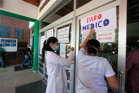 Doble Paro En Hospitales De Santa Cruz Por Deudas Salariales