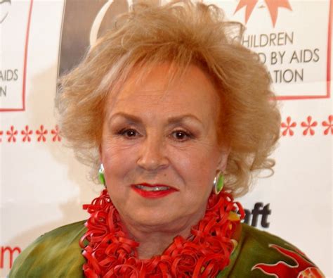 Doris Roberts Biography - Facts, Childhood, Family Life & Achievements