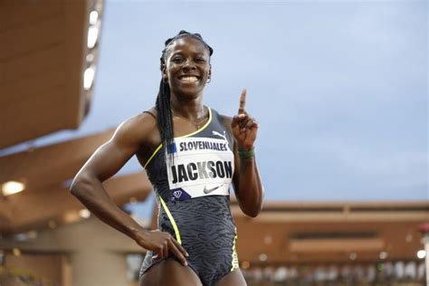 Athlé Shericka Jackson s impose en 22 25 dans le 200 m du meeting de