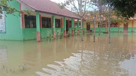 Sekolah Di Aceh Tamiang Terendam Banjir Kegiatan Belajar Diliburkan