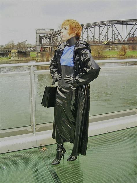 Shiny Black Pvc Vinyl Raincoat Pvc Raincoat Plastic Raincoat Posture Collar Plastic Mac