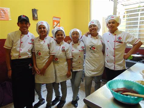 NUESTRAS INSTALACIONES Colegio Centro Cultural de las Américas