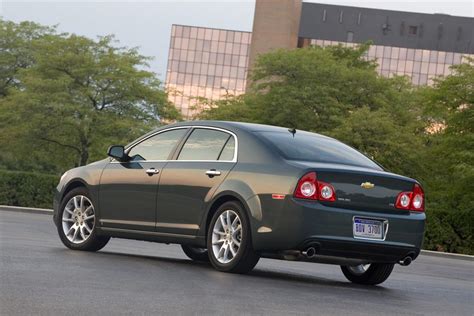 2010 Chevrolet Malibu Image Photo 2 Of 9