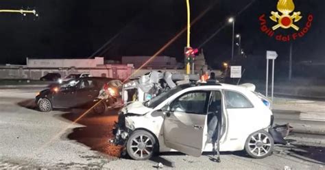 Incidente Monserrato Auto Piomba Su Tre Vetture Ferme