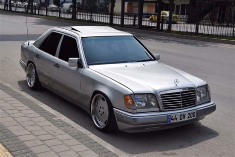 Mercedes E200 W124 Mercedes Benz Cars Mercedes Benz Mercedes E200