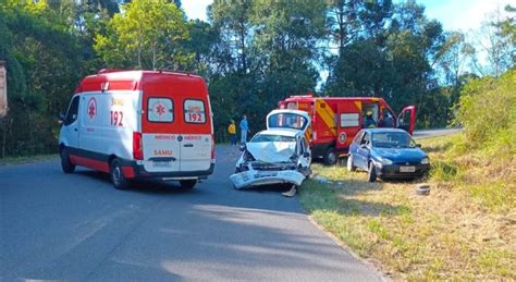 Acidente Grave Na Estrada De Itaiacoca Deixa Uma Pessoa Ferida Ponta