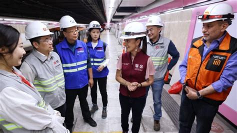 Claudia Sheinbaum supervisa pruebas de red LTE en la nueva Línea 1 del