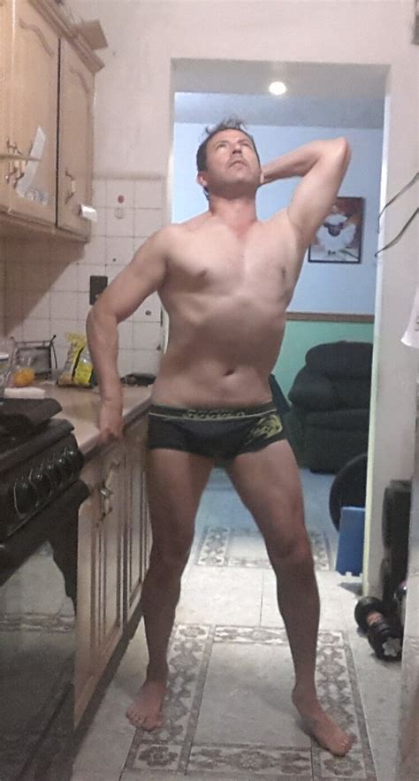 Pose Sensual En La Cocina Josephstipper