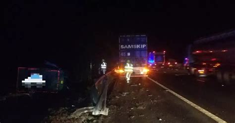 Driver Arrested After Crash On M62 Leaves Lorry In A Field Hull Live