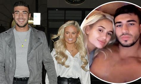 Love Islands Molly Mae Hague And Tommy Fury Hold Hands As They Enjoy