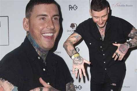 Jeremy McConnell To Appear On Celebrity Naked Attraction In Bid To Re