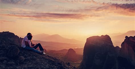 METEORA.com - Majestic Sunset on Meteora Rocks Tour