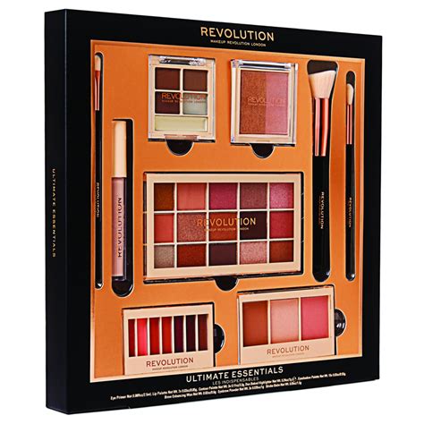 Revolution Makeup Set Ultimate Essentials Pink Panda