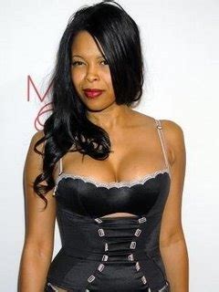 Dawn Robinson Boobpedia Encyclopedia Of Big Boobs