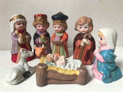 nativity scene figures (8) - Ceramic - Catawiki