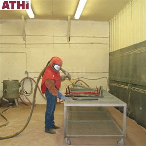 Q Series Sand Blasting Machine Room With Sand Blasting Tank And Dust