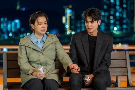 Park Hyung Sik Tearfully Opens Up To Park Shin Hyes Mom Jang Hye Jin