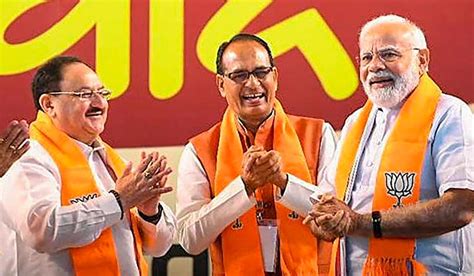 Riding On Modi Statement MP CM Chouhan Goes After Congress Poll