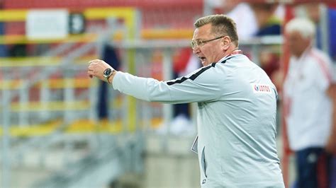 Pko Ekstraklasa Legia Warszawa Czes Aw Michniewicz Kr L Motywacji