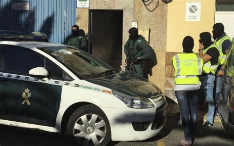 La Guardia Civil Detiene A Un Presunto Yihadista En El Aeropuerto De