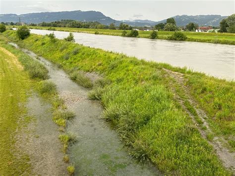 Wegen Gefahrenmeldung Sperrung Der Rheinvorl Nder Vol Homepage