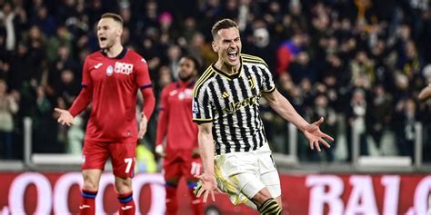 Man Of The Match Juventus Vs Atalanta Arkadiusz Milik Bola Net