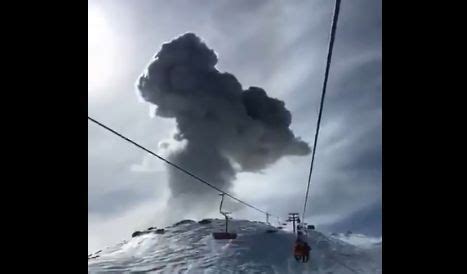 Video Así fue la explosión en el complejo volcánico Nevados de Chillán