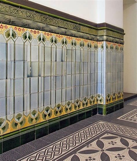 Pin By Puce Moment On Des Trucs Art Nouveau Tiles Art Nouveau Art