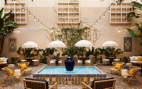 Fancy A Dip Inside The Revived Pasadena Hotel And Pool • Hotel Designs