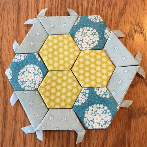 The New Hexagon Quilt Along: The new templates and Blocks 1-5 | Cabin ...